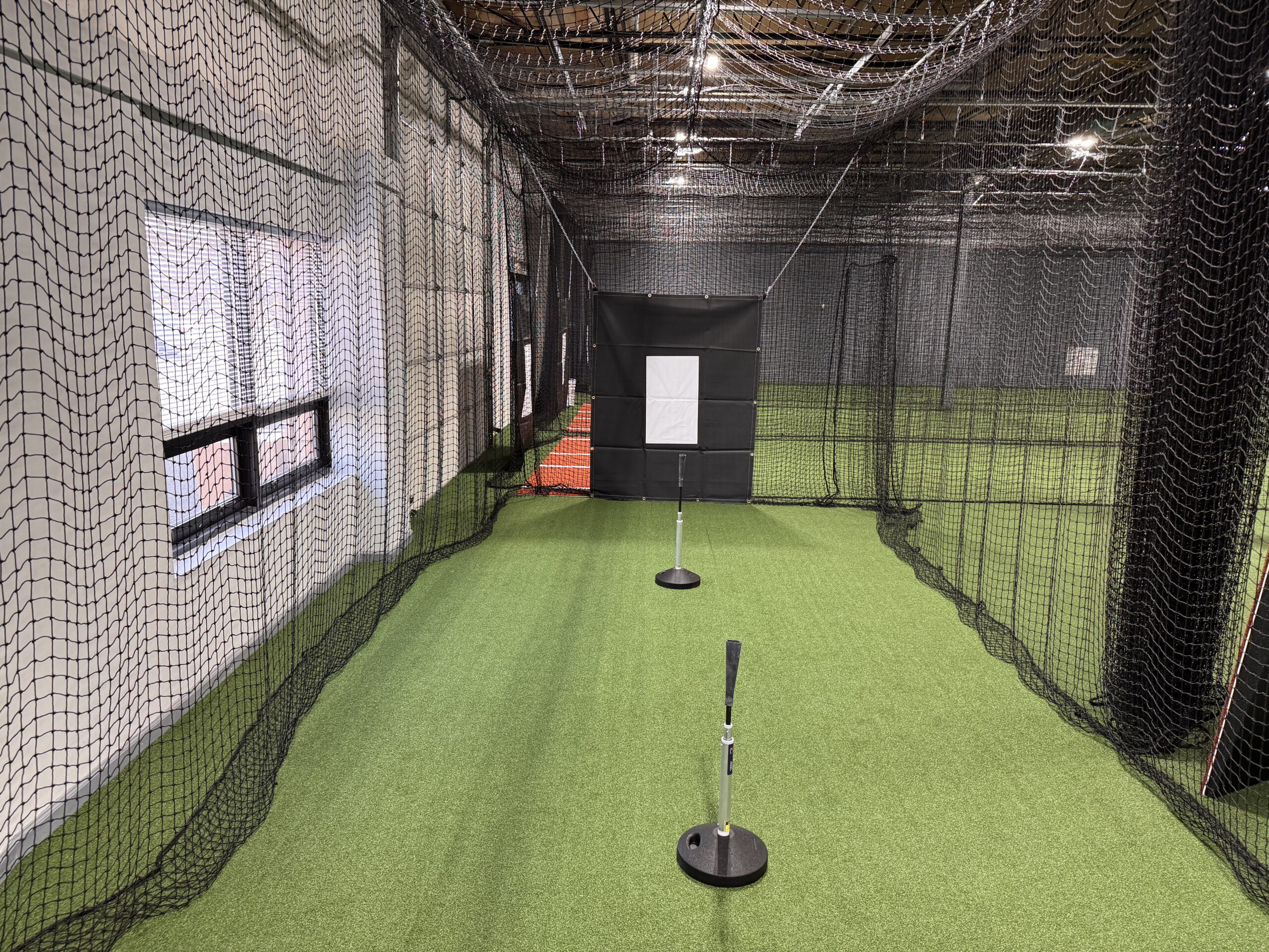 CAGE 4 11' x 25'